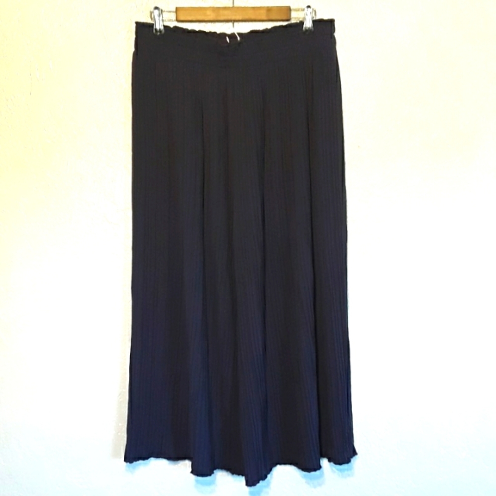 Navy blue pleated culotte skirt beautiful